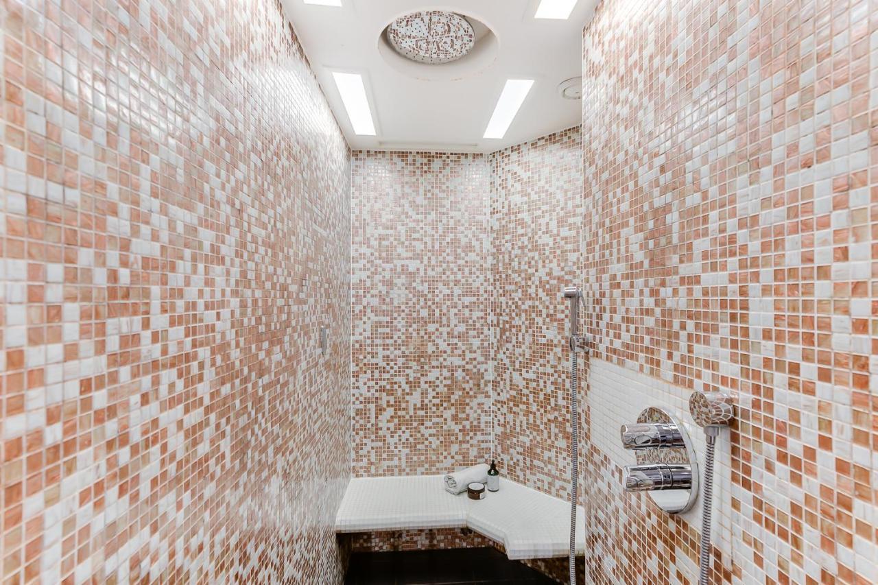 Brasss Hotel Suites Haarlem Eksteriør bilde A shower